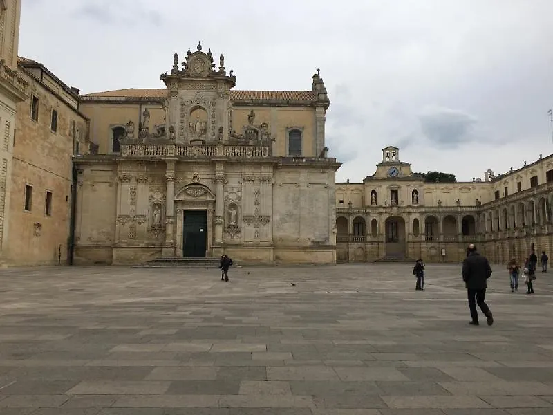 Palazzo Persone Dimora Storica Bed & Breakfast Lecce Italy