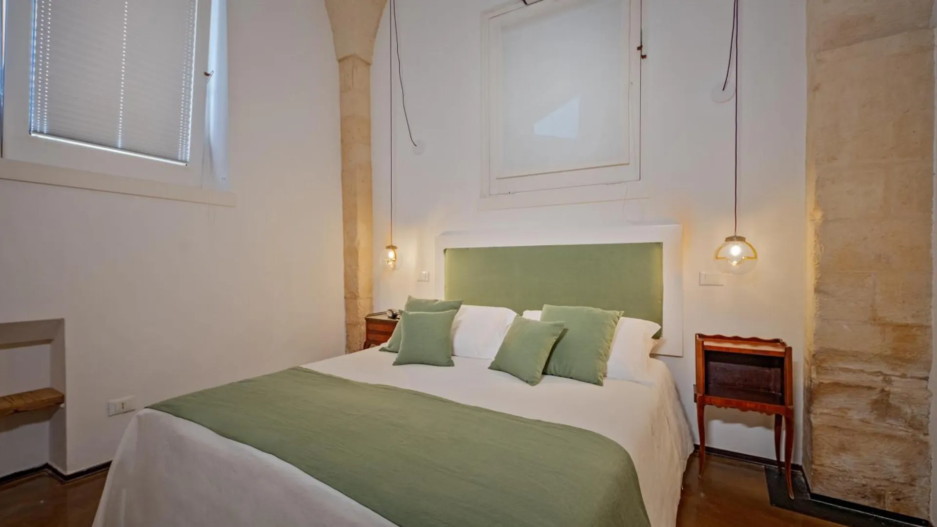 Palazzo Persone Dimora Storica Bed & Breakfast Lecce