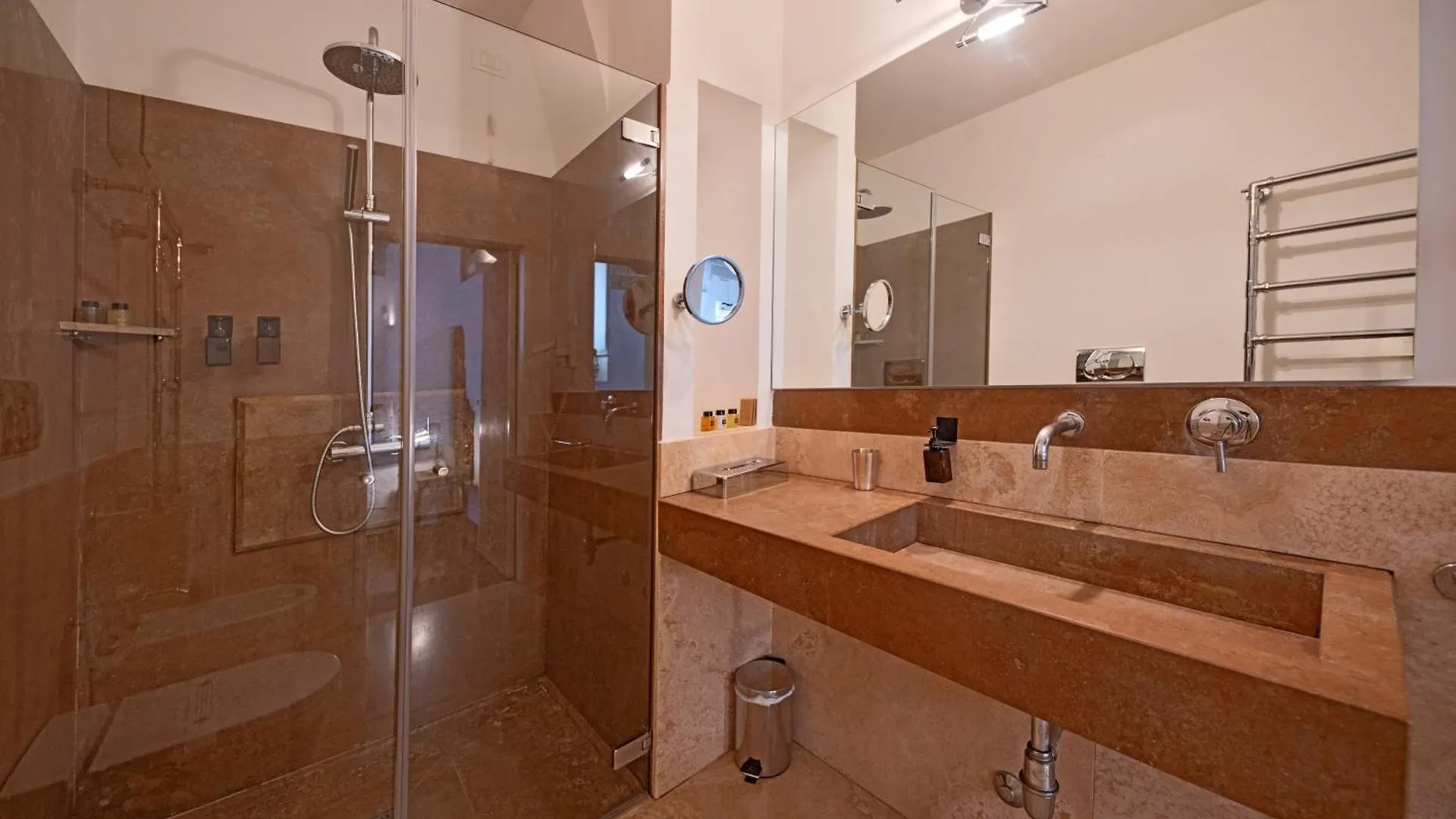 Palazzo Persone Dimora Storica Bed & Breakfast Lecce