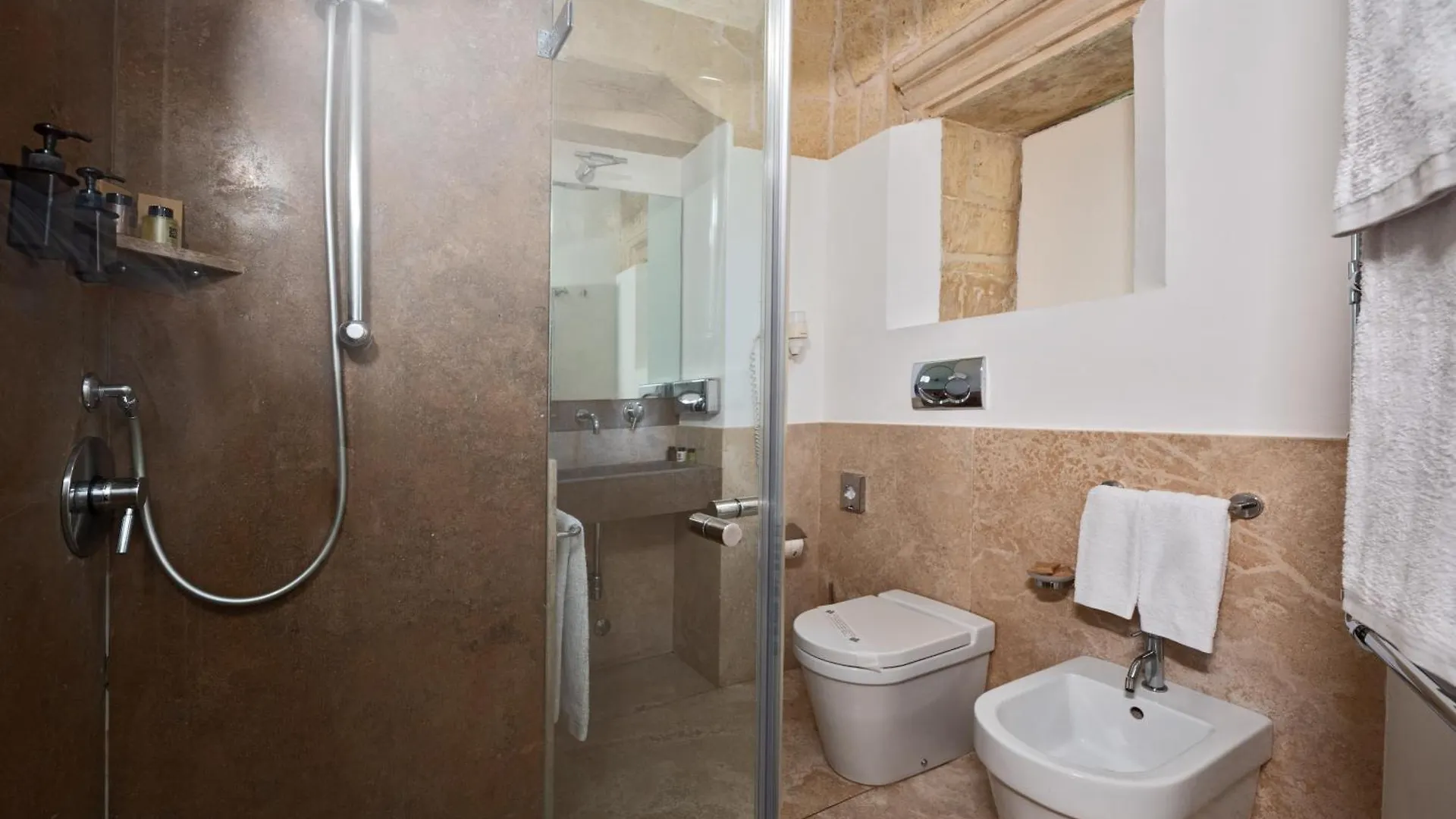 Palazzo Persone Dimora Storica Bed & Breakfast Lecce Italy