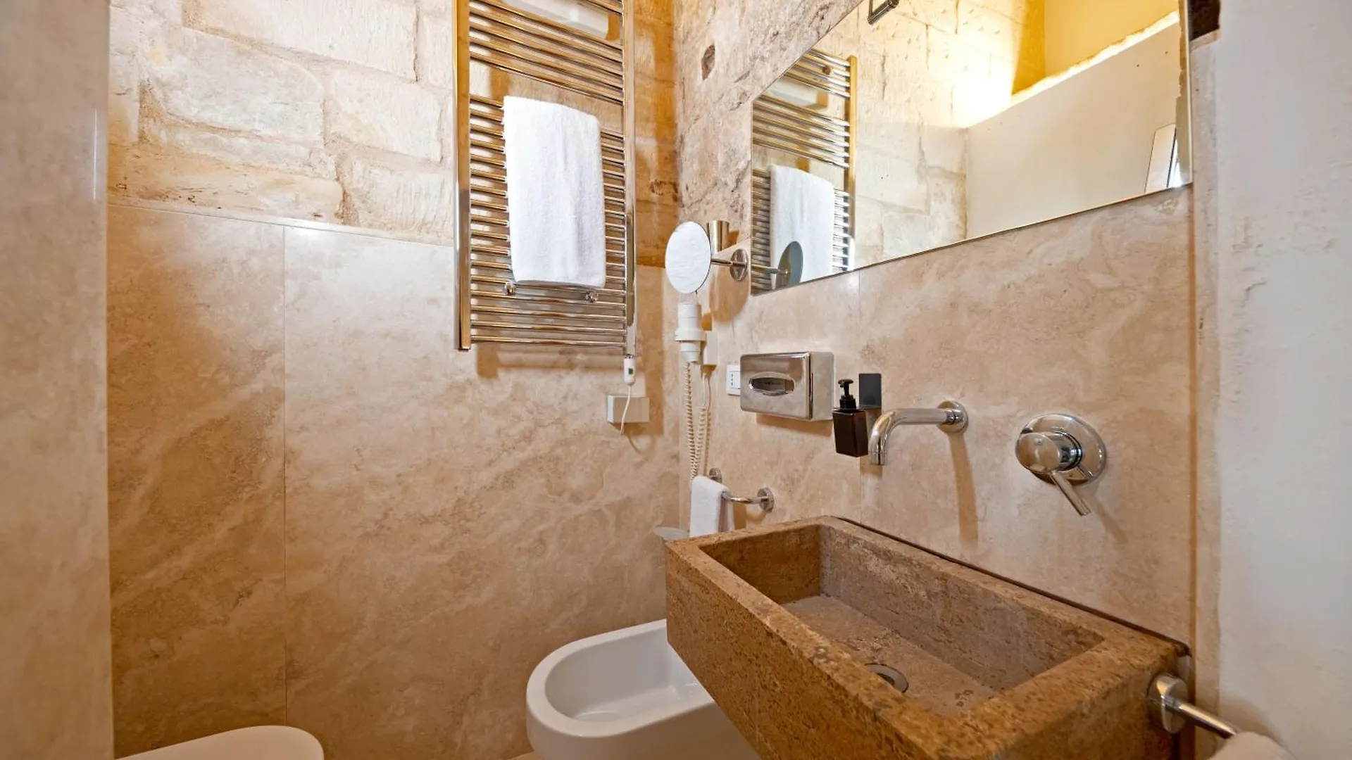 Palazzo Persone Dimora Storica Bed & Breakfast Lecce