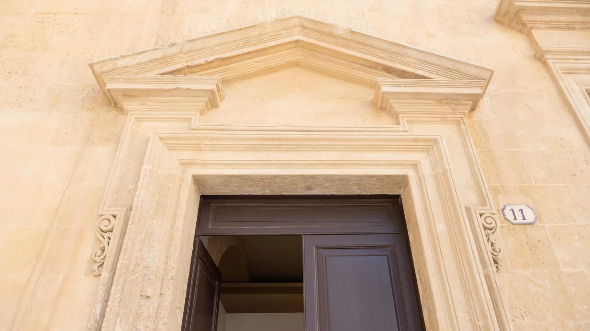 Palazzo Persone Dimora Storica Bed & Breakfast Lecce