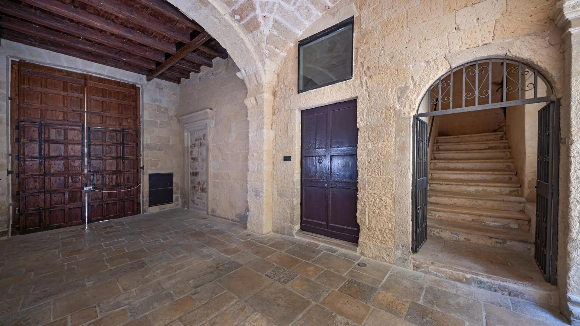 Palazzo Persone Dimora Storica Bed & Breakfast Lecce